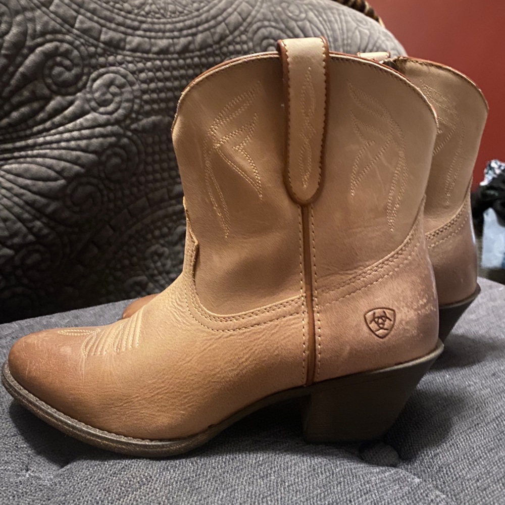 ARIAT Darlin Western Boots